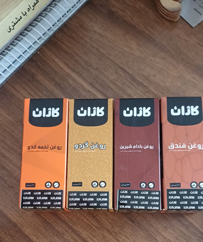 روغن های ۳۰ گرمی معجزه های قرن رو در شیشه های کوچیک آماده شده